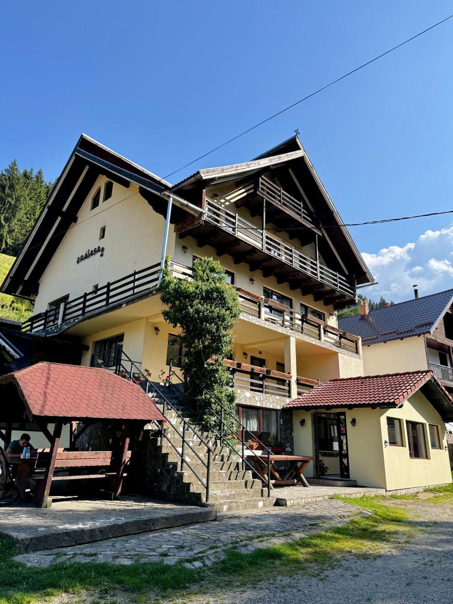 Craiasa 2 Hotel Moeciu De Sus Exterior photo