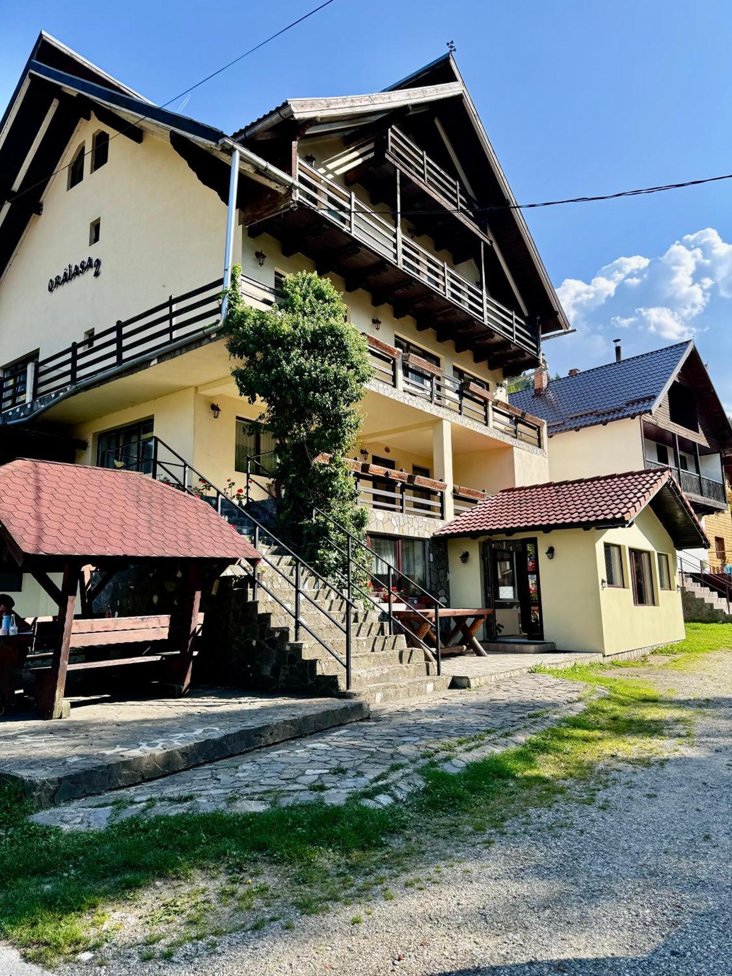 Craiasa 2 Hotel Moeciu De Sus Exterior photo